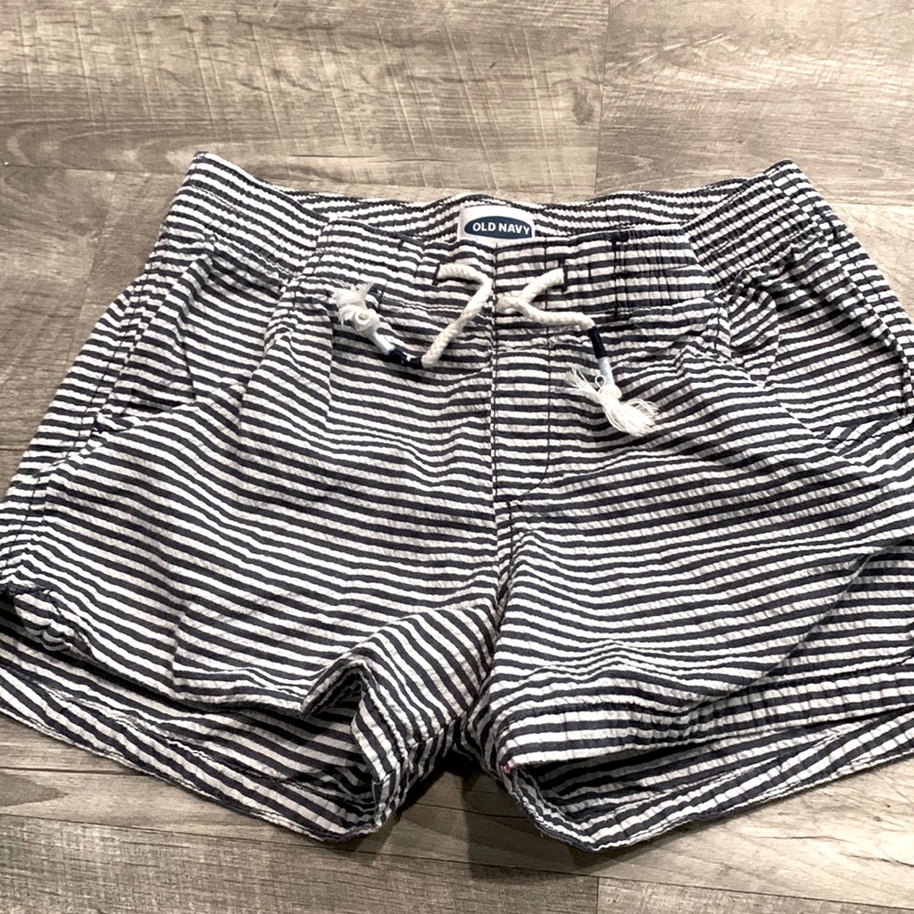 Old navy , navy-blue and white striped shorts